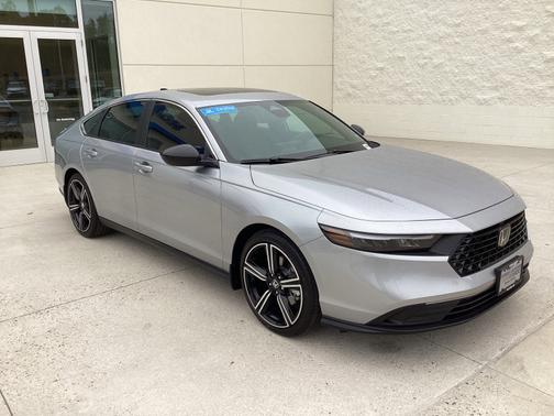 2025 Honda Accord Hybrid 