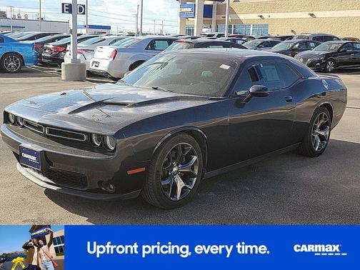 2016 Dodge Challenger SXT Plus