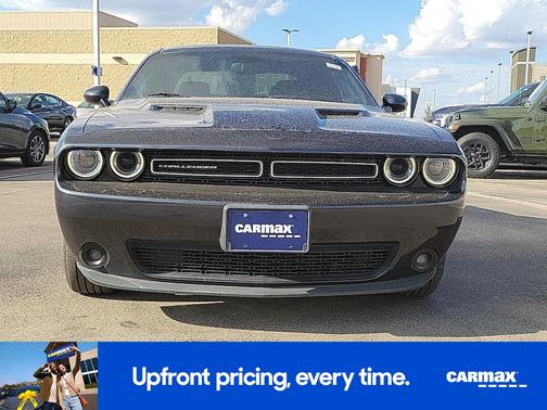 2016 Dodge Challenger SXT Plus