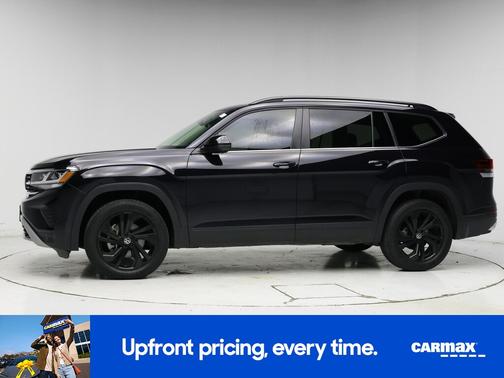 Black 2023 Volkswagen Atlas SE w/Tech