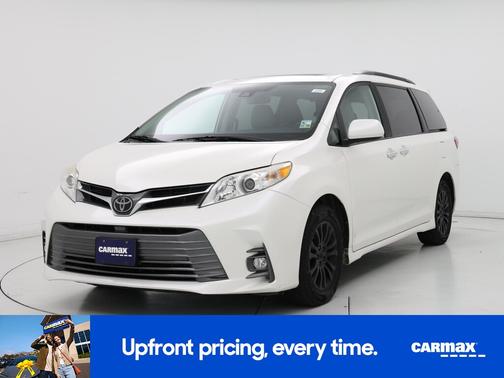 2020 Toyota Sienna XLE