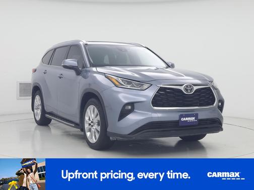 Gray 2022 Toyota Highlander Limited