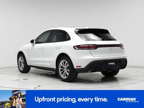 2022 Porsche Macan Base (PDK)