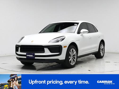 2022 Porsche Macan Base (PDK)