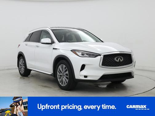 White 2023 INFINITI QX50 Luxe