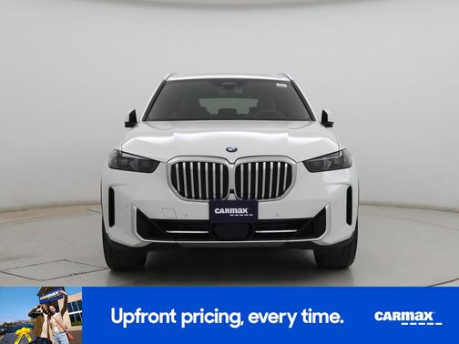 White 2024 BMW X5 xDrive40i
