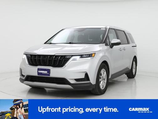 2022 Kia Carnival LX