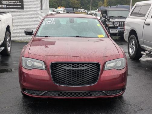 2022 Chrysler 300 Touring