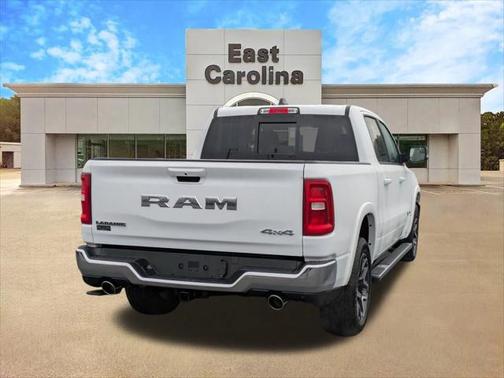 2026 RAM 1500 Laramie Crew Cab 4x4 57' Box