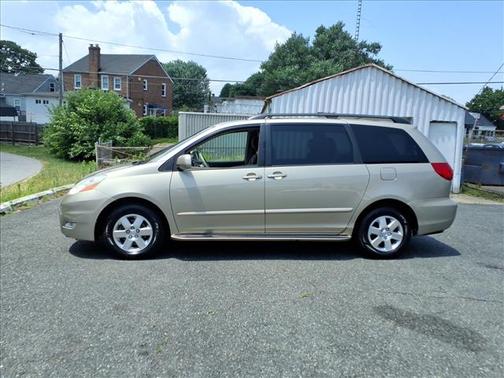 Slate Metallic 2006 Toyota Sienna XLE