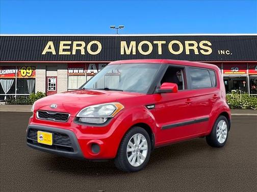 Molten 2013 Kia Soul Base