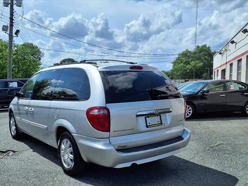 2007 Chrysler Town & Country Touring