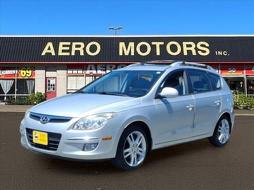 Shimmering Silver 2012 Hyundai Elantra Touring SE