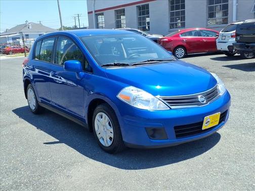 Blue 2012 Nissan Versa 1.8 S