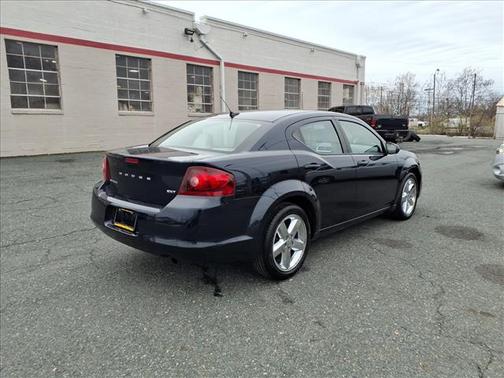 Blackberry Pearlcoat 2012 Dodge Avenger SXT