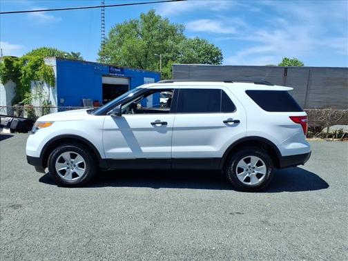 Oxford White 2013 Ford Explorer Base