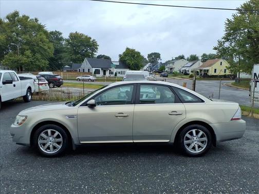 2009 Ford Taurus SEL