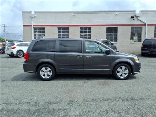 Granite Crystal Metallic Clearcoat 2016 Dodge Grand Caravan AVP/SE