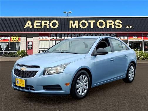 Blue 2011 Chevrolet Cruze LS