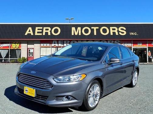 2015 Ford Fusion SE