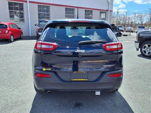 2015 Jeep Cherokee Sport