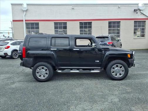Black 2007 Hummer H3 Base