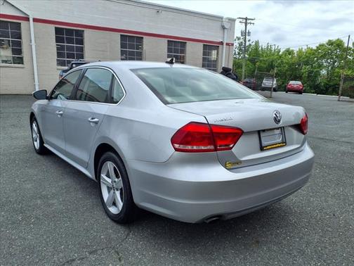2012 Volkswagen Passat Base