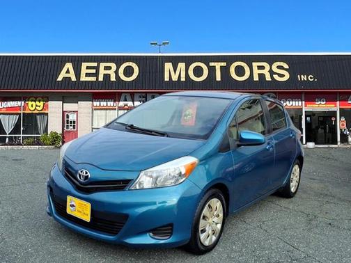 2012 Toyota Yaris LE
