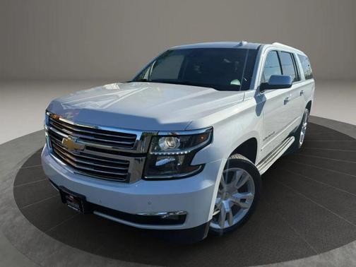 White 2017 Chevrolet Suburban Premier