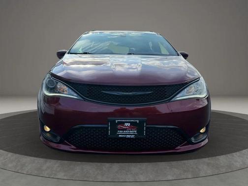 2018 Chrysler Pacifica Touring-L