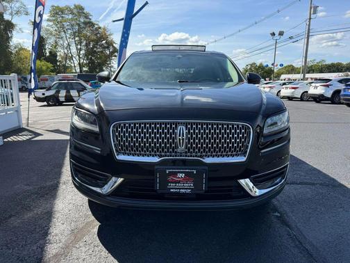 2019 Lincoln Nautilus Select