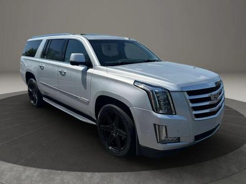 Radiant Silver Metallic 2020 Cadillac Escalade ESV Sport