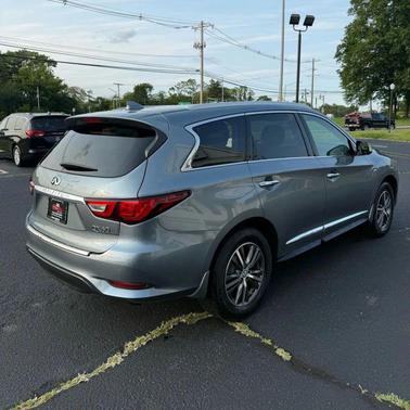 2017 INFINITI QX60 Base