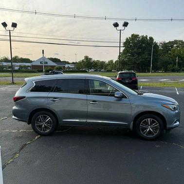 2017 INFINITI QX60 Base