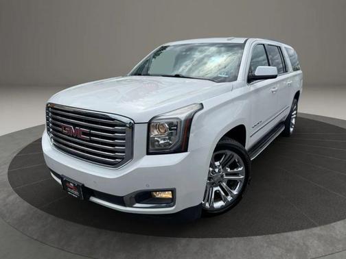 White 2017 GMC Yukon XL SLT