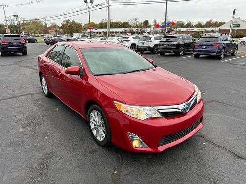 2014 Toyota Camry Hybrid XLE