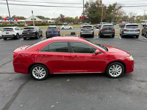 2014 Toyota Camry Hybrid XLE
