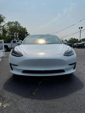2022 Tesla Model 3 Standard Range