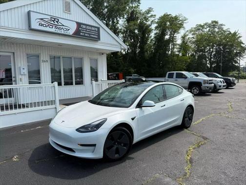 2022 Tesla Model 3 Standard Range