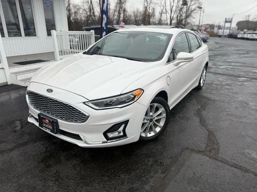2019 Ford Fusion Energi Titanium