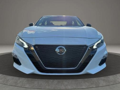 2020 Nissan Altima SR Intelligent AWD