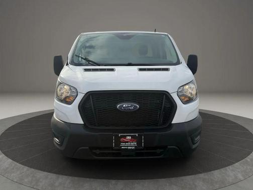 2022 Ford Transit-250 Base