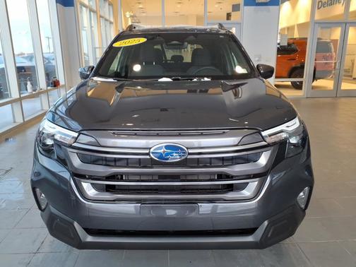 2025 Subaru Forester Premium Hybrid