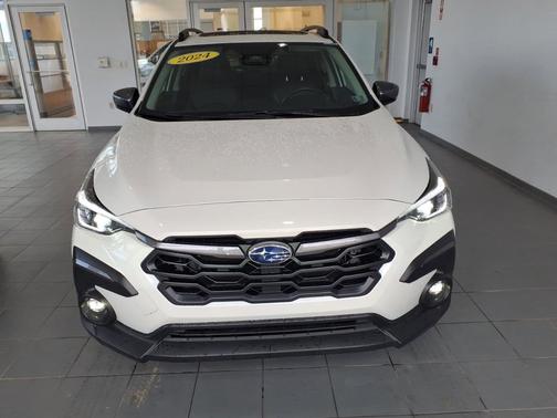 Crystal White Pearl 2024 Subaru Crosstrek Limited