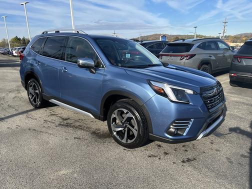 2023 Subaru Forester Touring