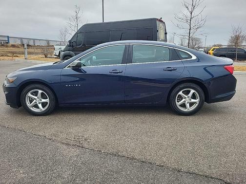 2017 Chevrolet Malibu 1LS