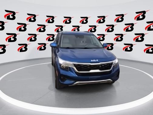 2023 Kia Seltos EX