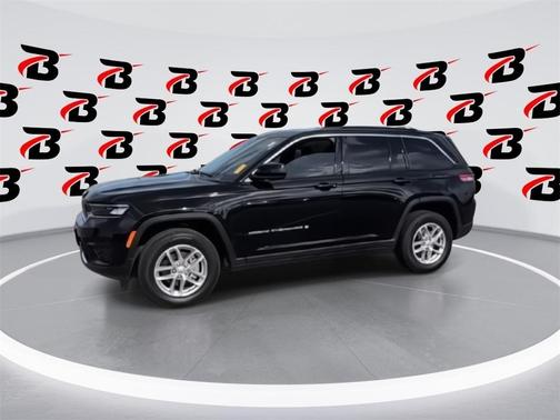 2024 Jeep Grand Cherokee Laredo