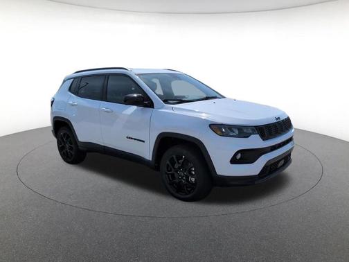 Bright White Clearcoat 2026 Jeep Compass Latitude