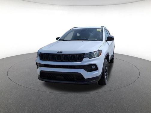 Bright White Clearcoat 2026 Jeep Compass Latitude